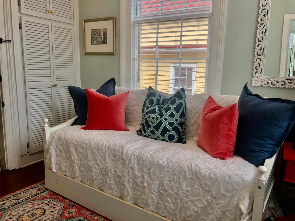 Daybed With Trundle In The Beautiful Ashley Inn 4 Blocks From King St Charleston Ngoại thất bức ảnh