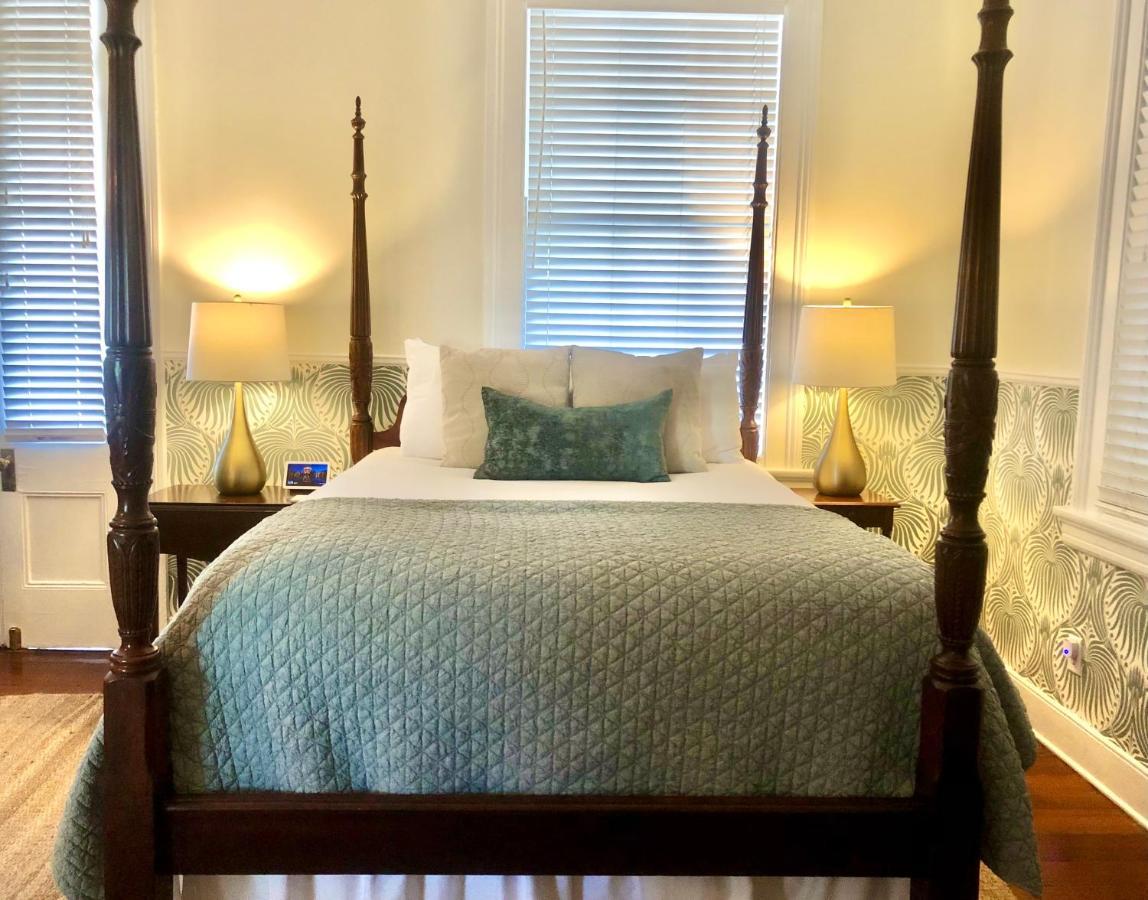 Daybed With Trundle In The Beautiful Ashley Inn 4 Blocks From King St Charleston Ngoại thất bức ảnh
