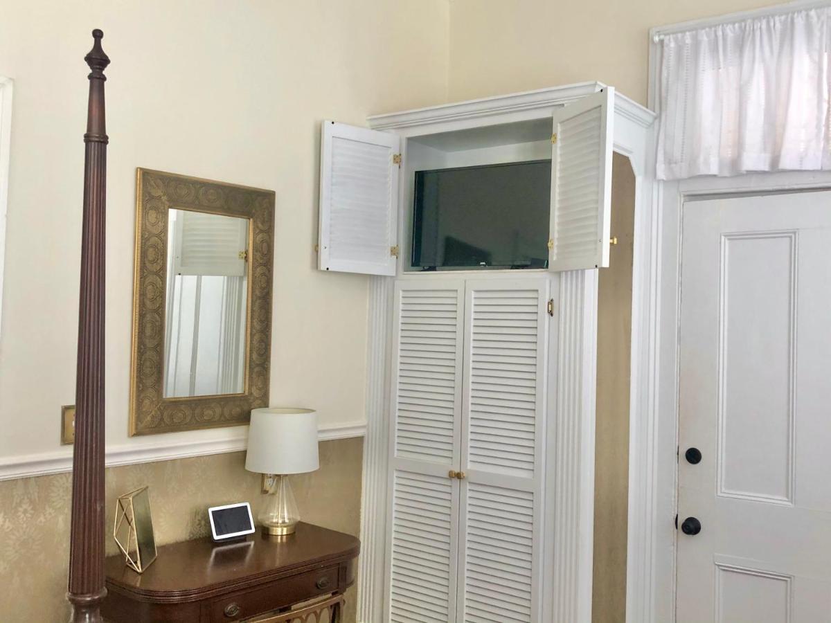 Daybed With Trundle In The Beautiful Ashley Inn 4 Blocks From King St Charleston Ngoại thất bức ảnh